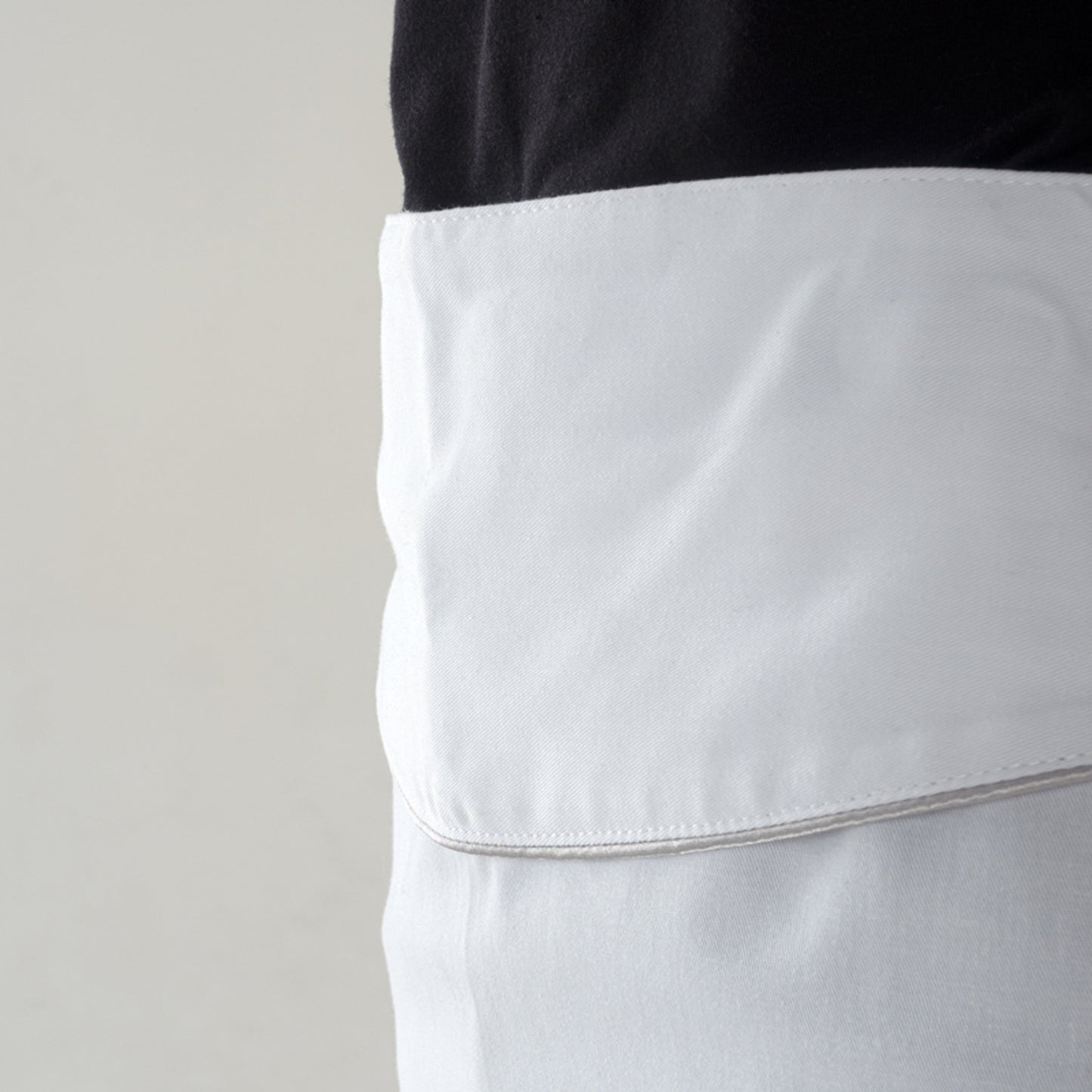 GIUNONE Apron - White